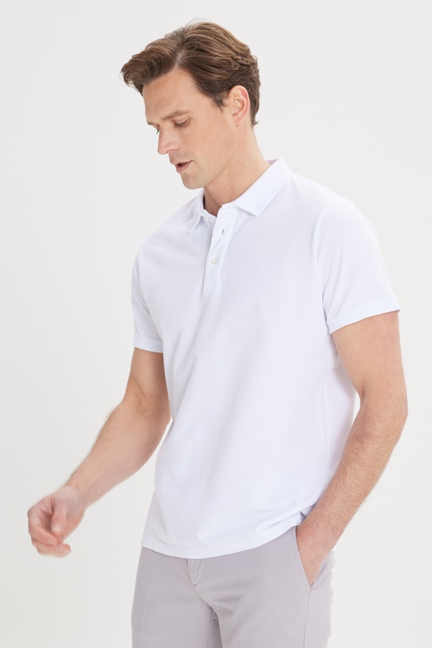 جذاب ترین تی شرت مردانه جنس نخی سفید آستین کوتاه