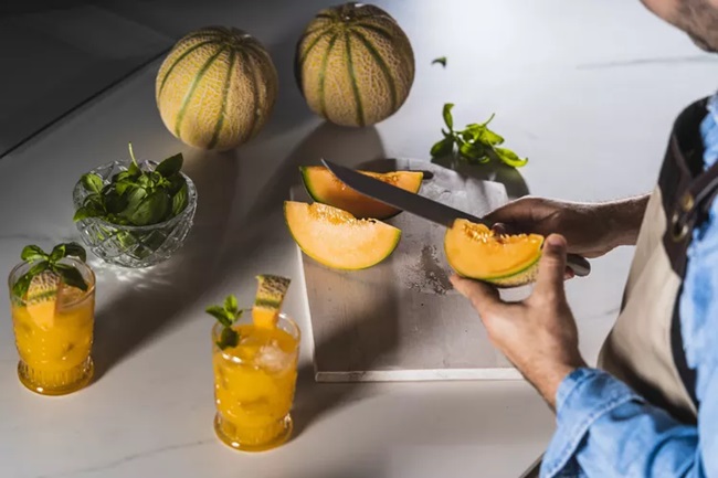 خواص طالبی برای داشتن پوستی زیبا و شاداب در زنان