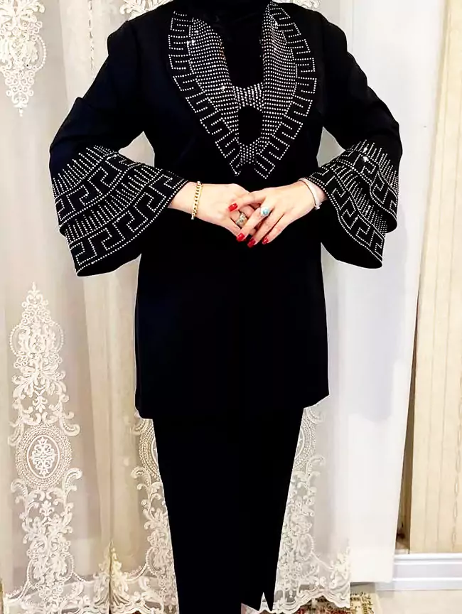 مانتو مجلسی شیک آسیتن کلوش طرح دار زنانه مانتو مجلسی شیک آسیتن کلوش طرح دار زنانه