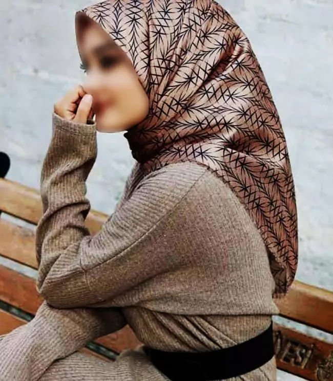 آموزش ست کردن روسری طرح دار با لباس های دیگر آموزش ست کردن روسری طرح دار با لباس های دیگر